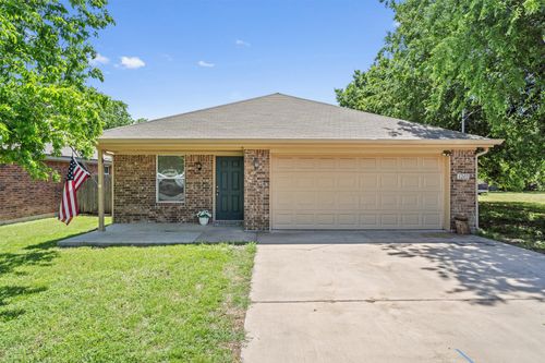 1202 E Avenue F, Lampasas, TX, 76550-2112 | Card Image