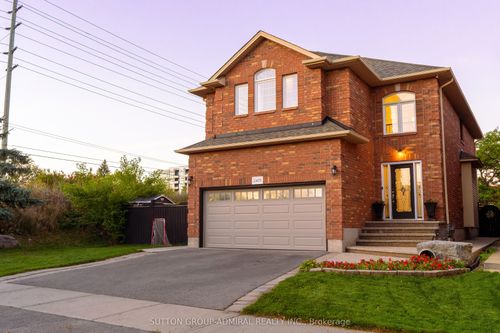 2415 Valley Heights Cres, Oakville, ON, L6H6X2 | Card Image