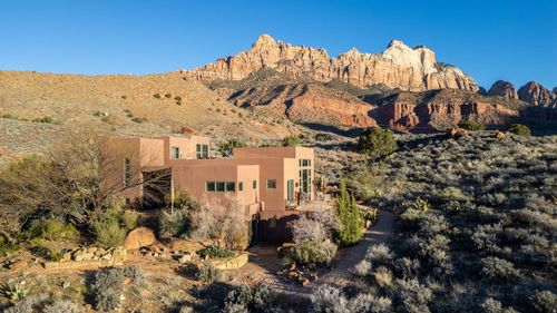261 Valley View Dr, Springdale, UT, 84767-7737 | Card Image