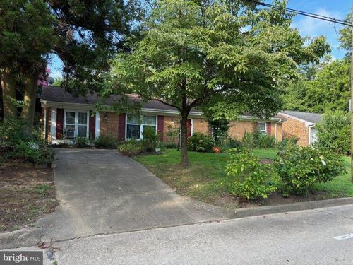 125 W Bay Ave, NORFOLK, VA, 23503-4356 | Card Image