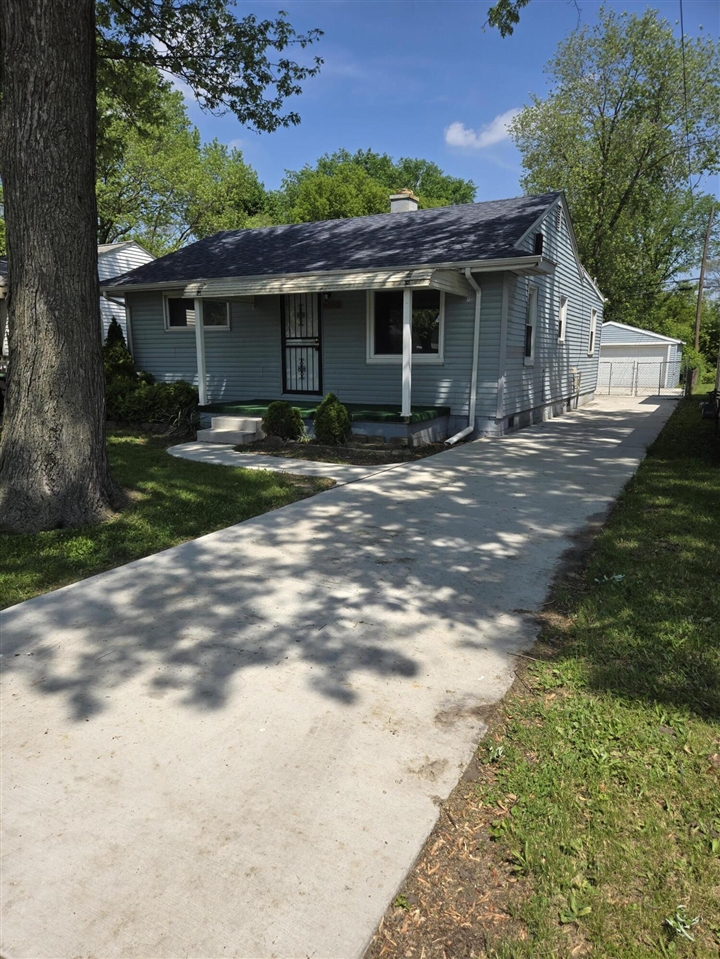 Roosevelt St, Taylor, MI 48180