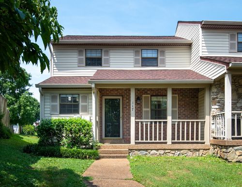 117 Maple Way N, Hendersonville, TN, 37075-3947 | Card Image
