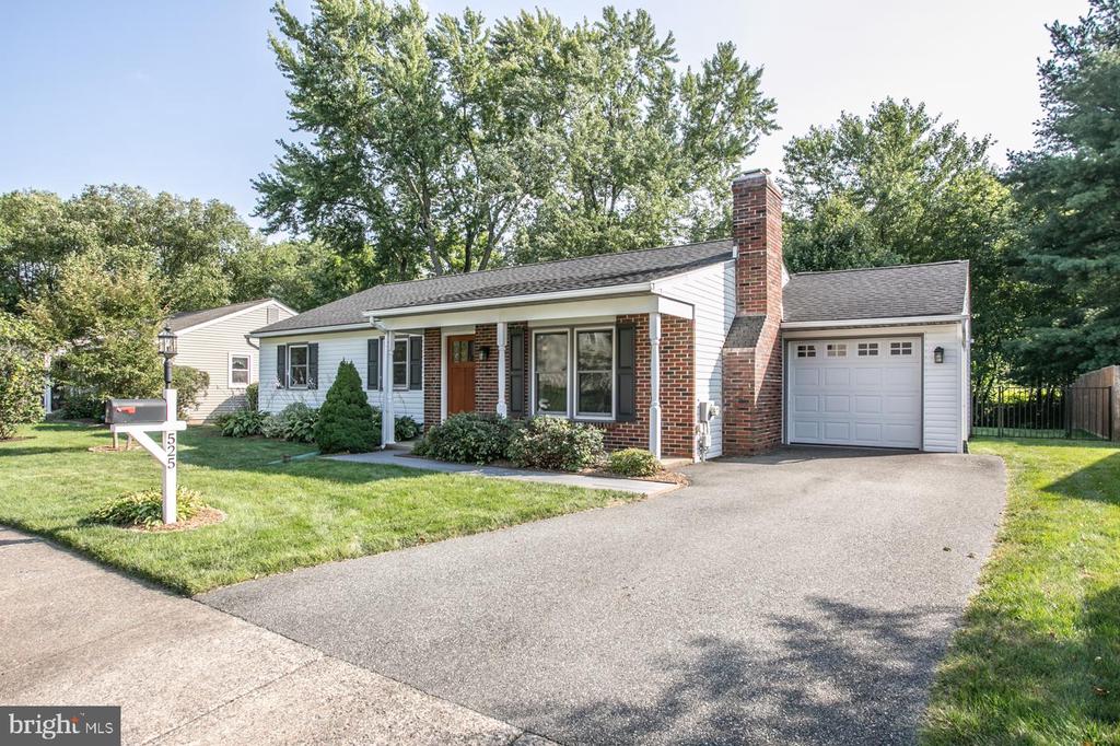 Pioneer Cir, Harleysville, PA 19438
