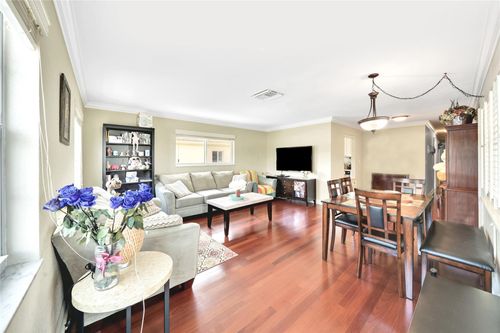 11-2701 Middle River Dr, Fort Lauderdale, FL, 33306-1450 | Card Image