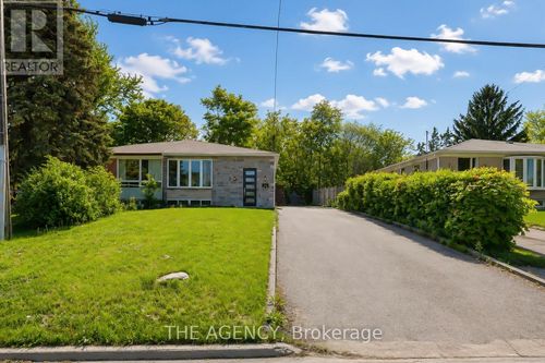 282 Neal Dr, Richmond Hill, ON, L4C3L4 | Card Image