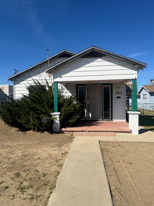 395 E Houston St, Coalinga, CA, 93210-2615 | Card Image