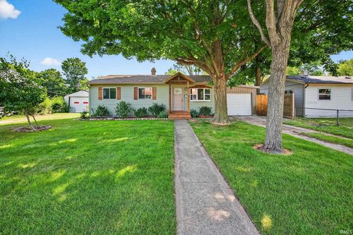 2010 Johnson St, South Bend, IN, 46628-3359 | Card Image