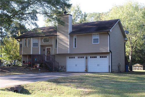 2063 Blackberry Ln, Auburn, GA, 30011-2225 | Card Image