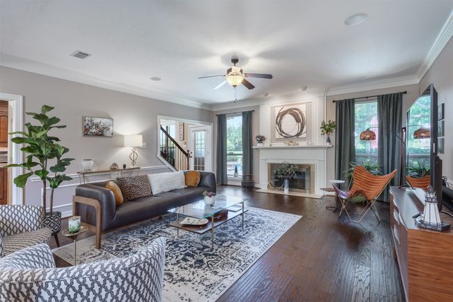 Spacious, open plan living area | Image 7
