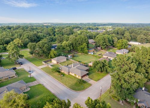 11422 Santa Fe Trl, Tyler, TX, 75703-7835 | Card Image