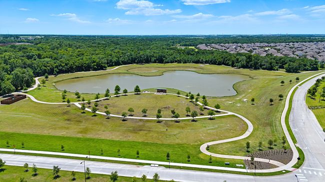 Neighborhood Amenities | Image 35