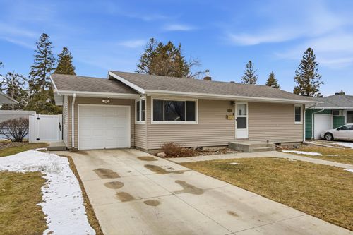 1621 17th St S, Moorhead, MN, 56560-5723 | Card Image