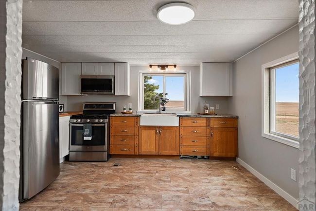37155 E Jones Rd, House other with 2 bedrooms, 3 bathrooms and 2 parking in Yoder CO | Image 10