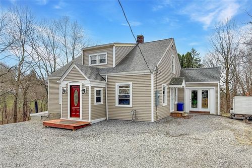 701 Lovers Ln, Steubenville, OH, 43953-3315 | Card Image