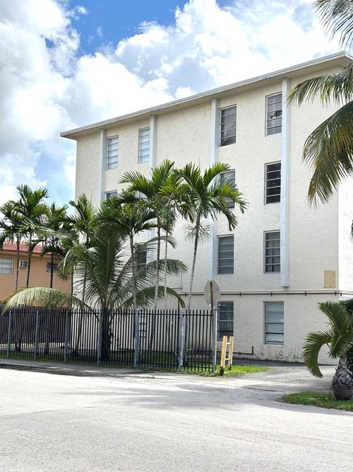 apt-201-2138 Sw 6th St, Miami, FL, 33135-3248 | Card Image