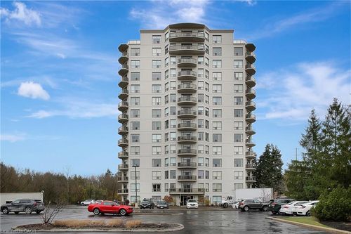 303-255 Keats Way, Waterloo, ON, N2L6N6 | Card Image