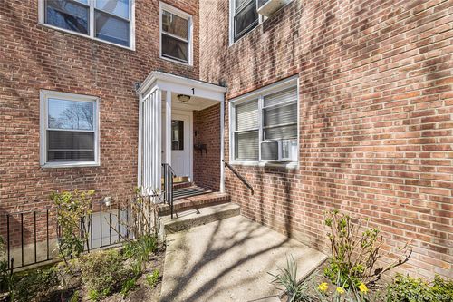 apt-3c-1 Edwards St, Roslyn Heights, NY, 11577-1101 | Card Image