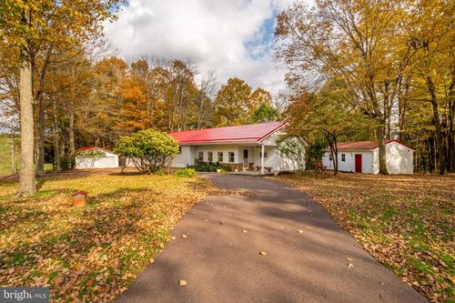 3316 Old Morgantown Rd W, FRIENDSVILLE, MD, 21531-1012 | Card Image