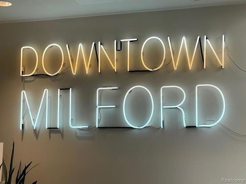 apt-27-875 E Summit St, Milford, MI, 48381-1745 | Card Image