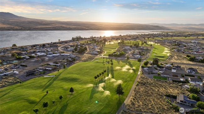 101 Wren Loop N, House other with 3 bedrooms, 3 bathrooms and 3 parking in Mattawa WA | Image 15