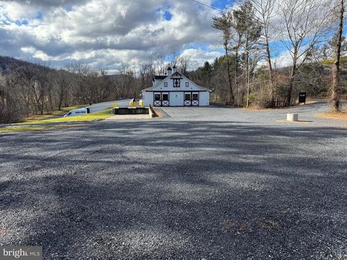 12055 John Marshall Hwy, MARKHAM, VA, 22643-1855 | Card Image