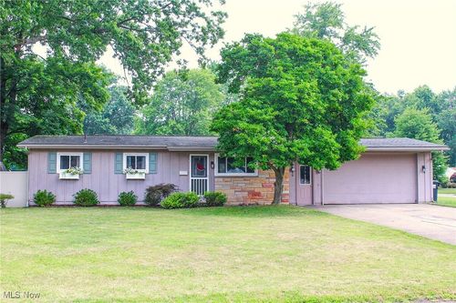3782 Cumberland Cir, Youngstown, OH, 44515-5702 | Card Image