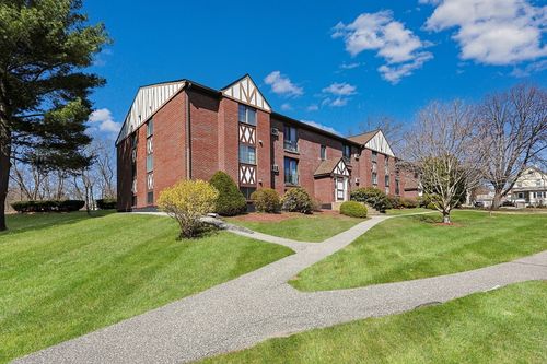 303-1229 Lawrence St, Lowell, MA, 01852-5541 | Card Image