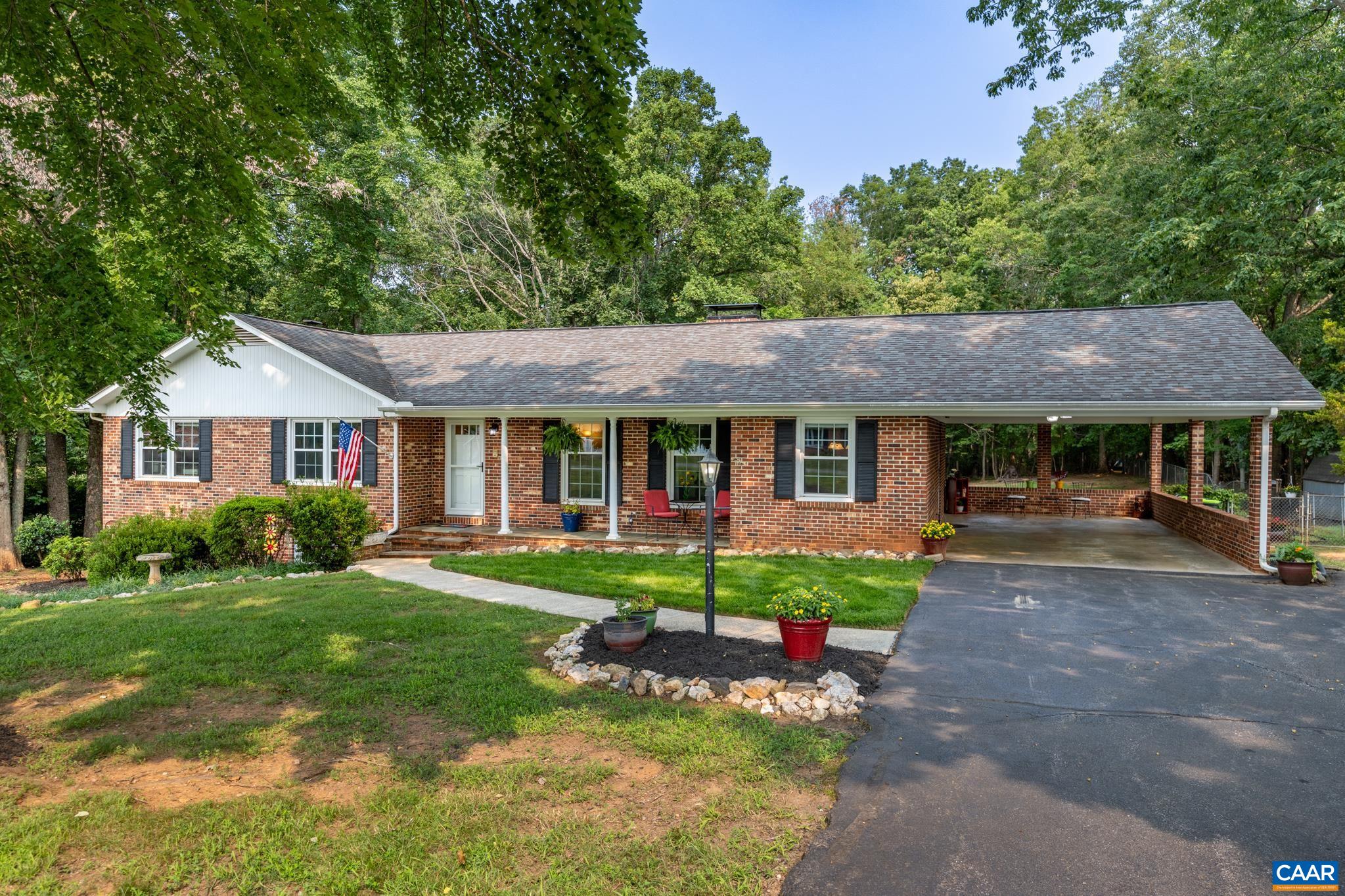 386 Fairlane Dr, For Sale in Stanardsville - eXp Realty