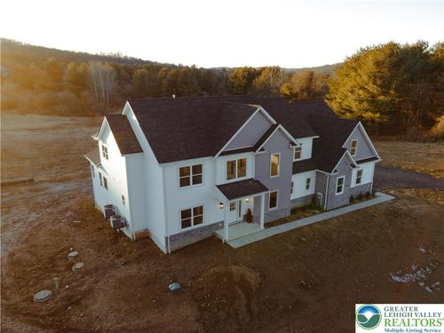 3102 Moyer Rd, HELLERTOWN, PA, 18055-9003 | Card Image