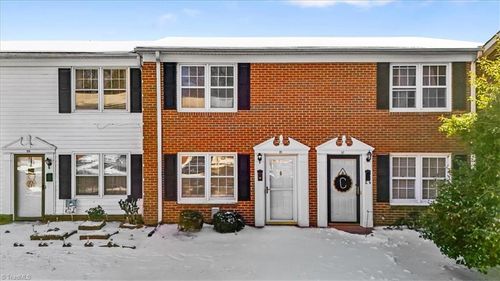 29-311 Salisbury St, Kernersville, NC, 27284-2993 | Card Image