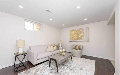 bsmt-352 E 18th St, Hamilton, ON, L9A4P9 | Card Image