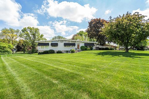 347 Park Dr, Palatine, IL, 60067-7757 | Card Image
