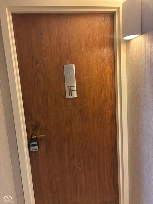 apt-1f-4000 Meridian St, Indianapolis, IN, 46208-4025 | Card Image