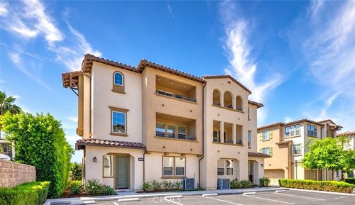 1220 W. La Habra Blvd., La Habra, CA, 90631 | Card Image