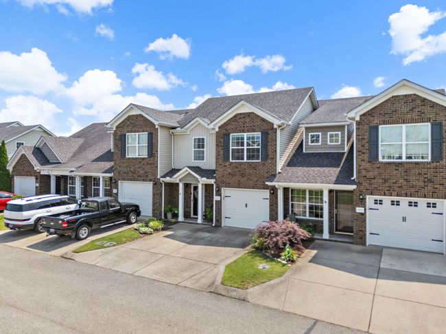 1071 Muna Ct, Townhouse with 3 bedrooms, 3 bathrooms and 3 parking in Spring Hill TN | Image 37