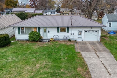 326 Hathaway St W, Girard, PA, 16417-1006 | Card Image