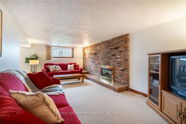 19 Carpenter Ave, House other with 4 bedrooms, 2 bathrooms and 3 parking in Stoney Creek ON | Image 29