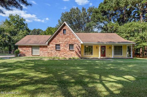 5905 Marian Dr, Horn Lake, MS, 38637-2917 | Card Image