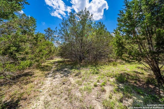 3420 Junction Hwy, House other with 2 bedrooms, 2 bathrooms and null parking in ingram TX | Image 23