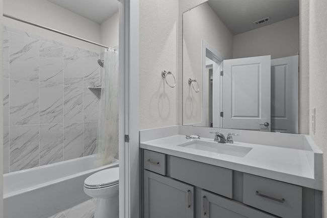 Guest bath 3 | Image 28