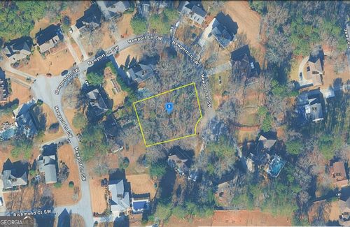 112 Newport Ln Sw, Lilburn, GA, 30047-2945 | Card Image