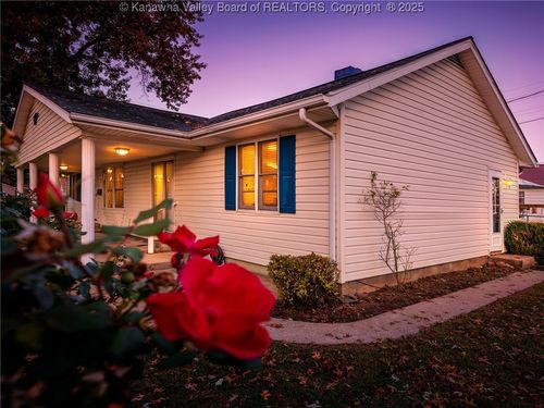 113 Kanawha Ave, Nitro, WV, 25143-2016 | Card Image