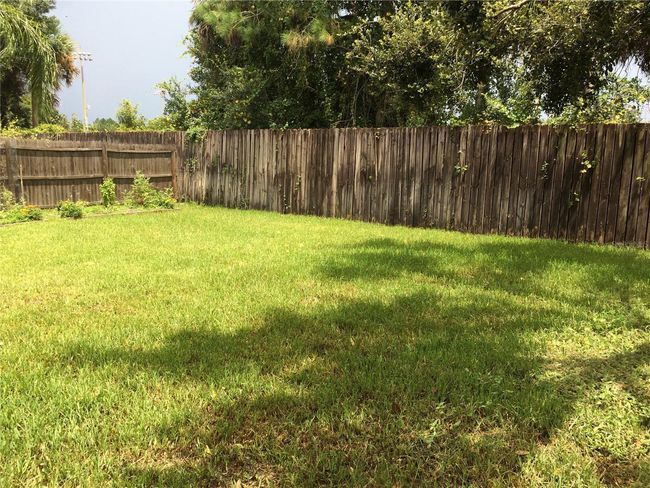 18013 Palm Breeze Dr, House other with 3 bedrooms, 2 bathrooms and null parking in TAMPA FL | Image 24