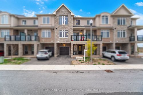 3-40 Zinfandel Dr, Stoney Creek, ON, L8E0L1 | Card Image