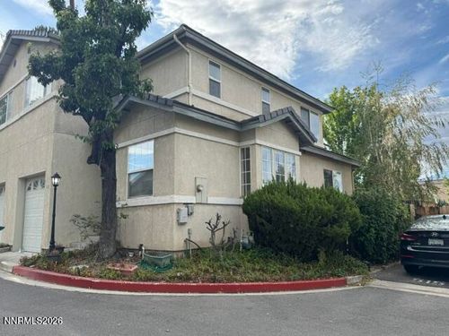 535 Warren Ct, Reno, NV, 89509-5352 | Card Image