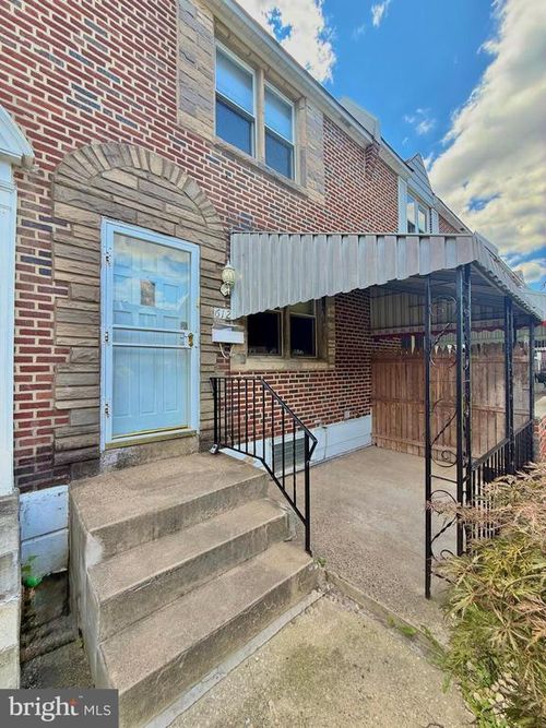 612 Magnolia Ave, GLENOLDEN, PA, 19036-1004 | Card Image