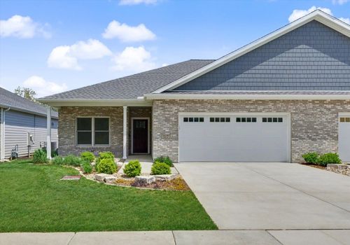 517 S 5th St, Fairbury, IL, 61739-1662 | Card Image