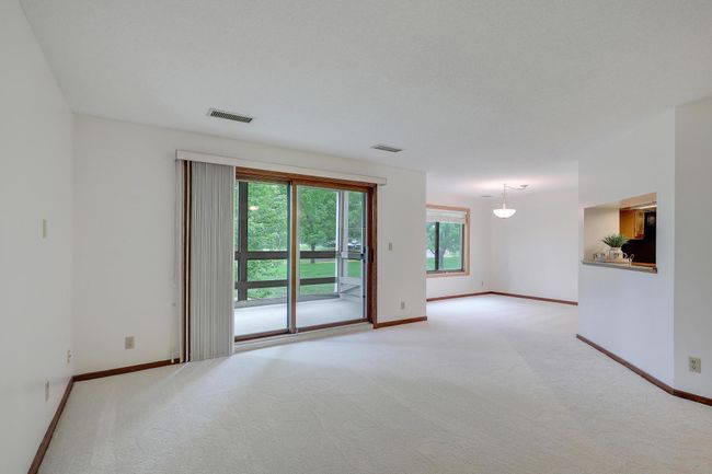 APT-108 - 3801 W 98 Th St, Condo with 2 bedrooms, 2 bathrooms and null parking in Bloomington MN | Image 7