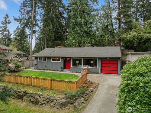 1515 Ne 190th St, Shoreline, WA, 98155-2325 | Card Image