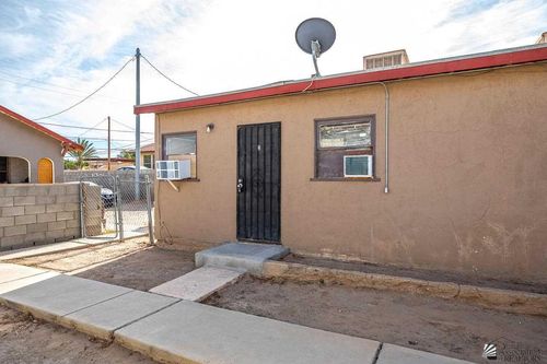 531 S 1st Ave, Yuma, AZ, 85364-3056 | Card Image